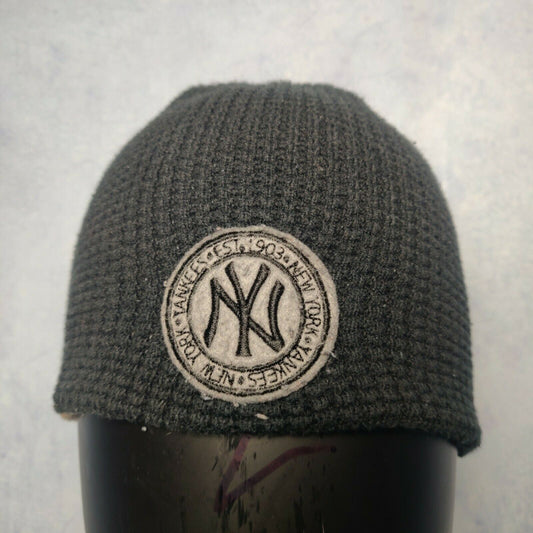New York Yankees Double Sided Black/Beige Beanie Hat Adults One Size