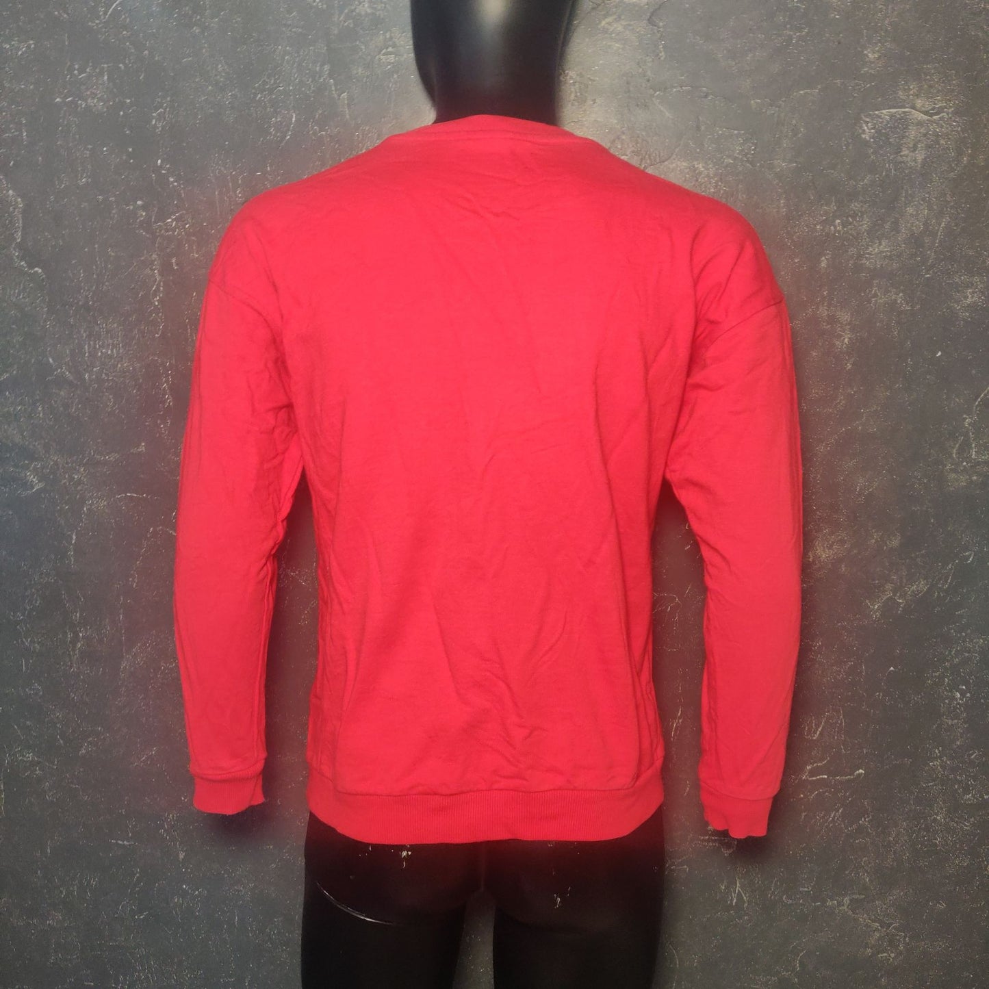 Disney Red Sweatshirt Pullover Long Sleeve "Merry Kissmas" Women Size UK 10