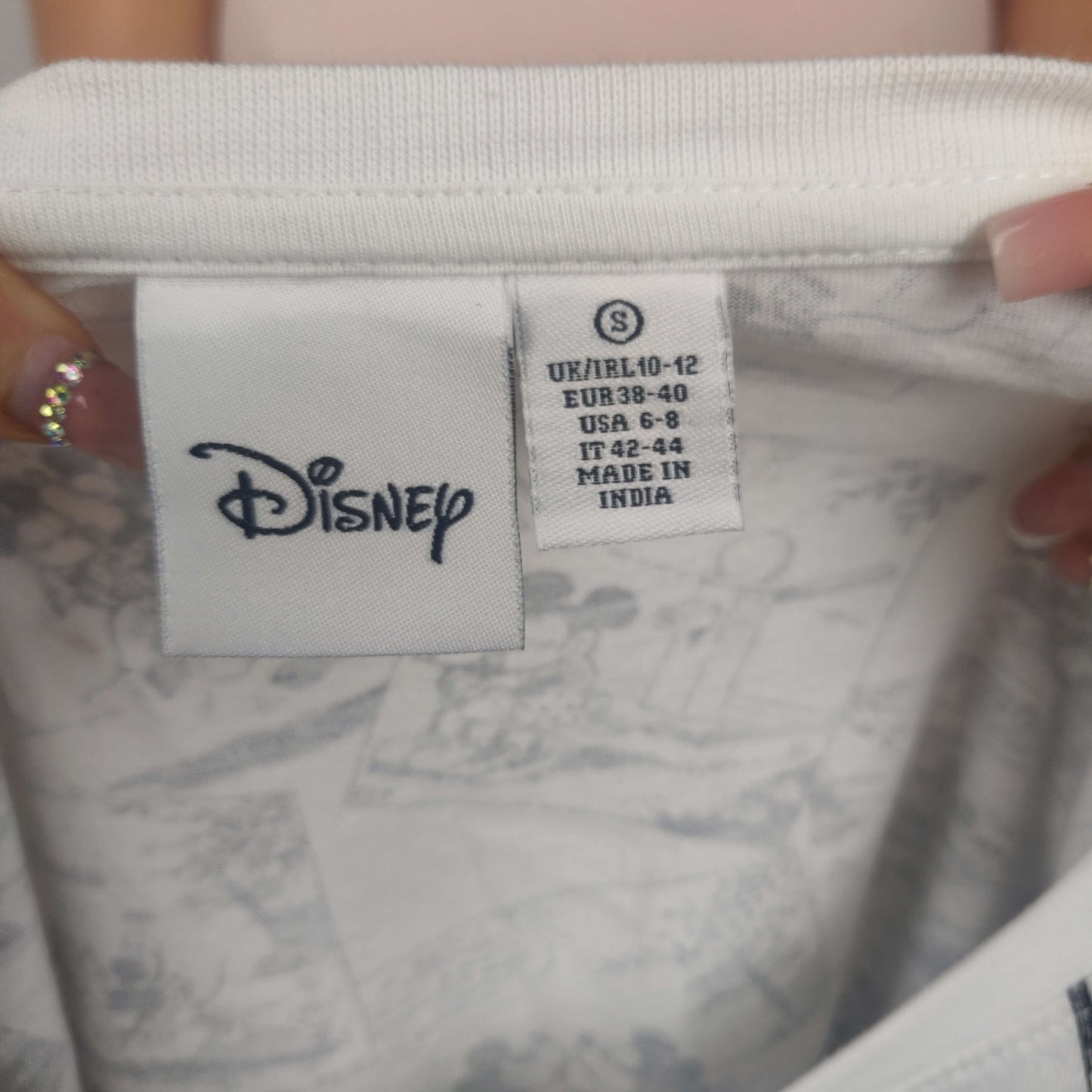 Disney White T-shirt Women Size Small