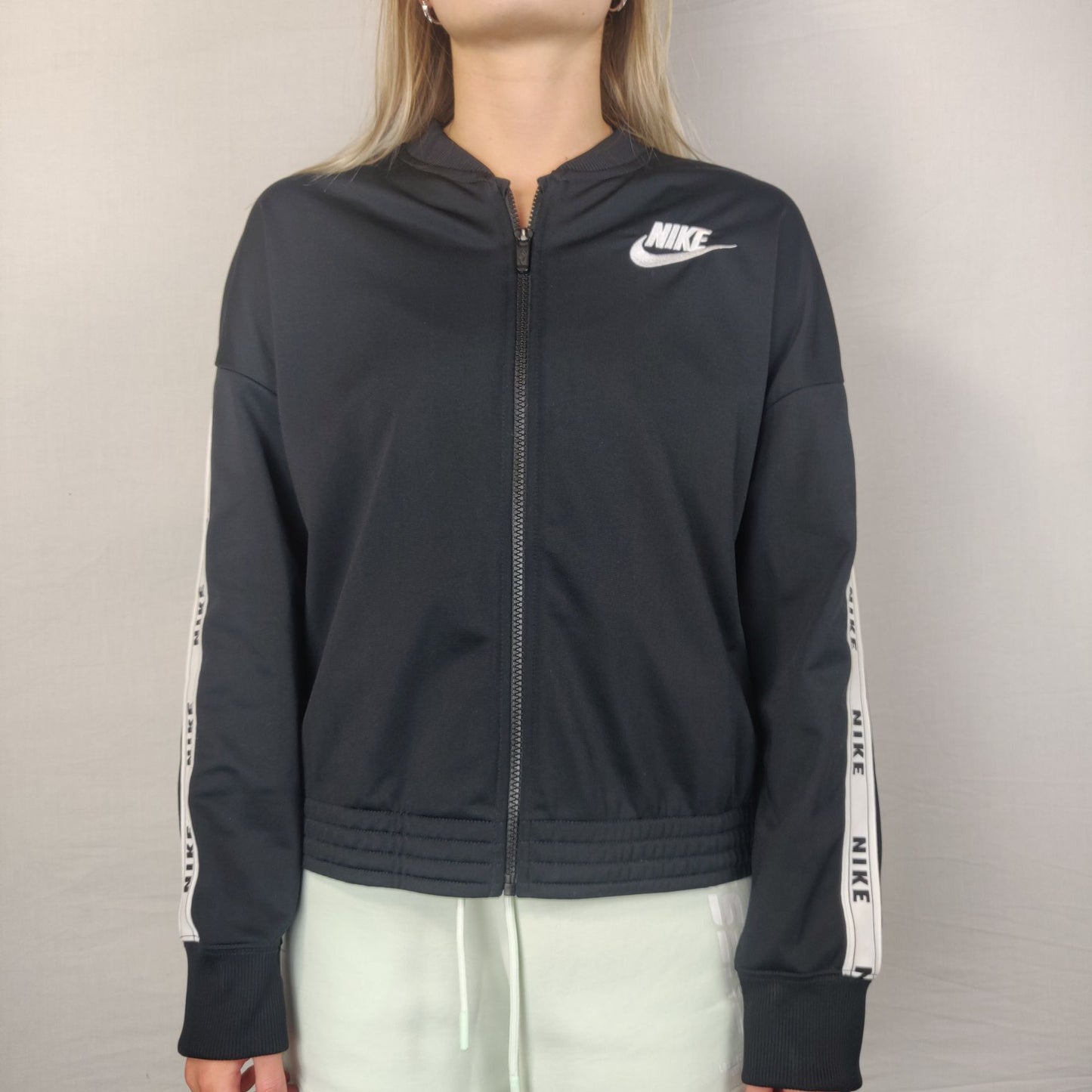 Nike Black Full Zip Sweatshirt Track Top Women Size Medium