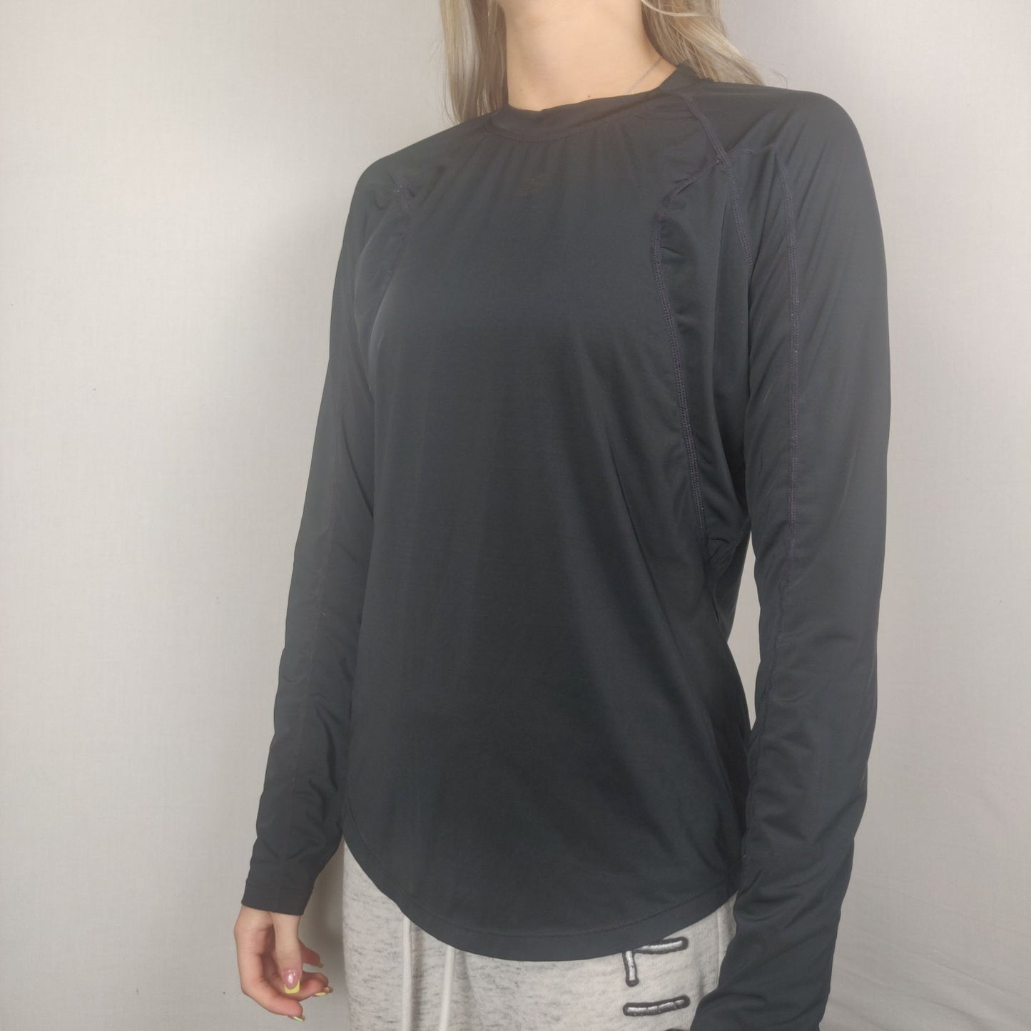 New Balance Black Sweatshirt Crew Neck Long Sleeve Women Size Small