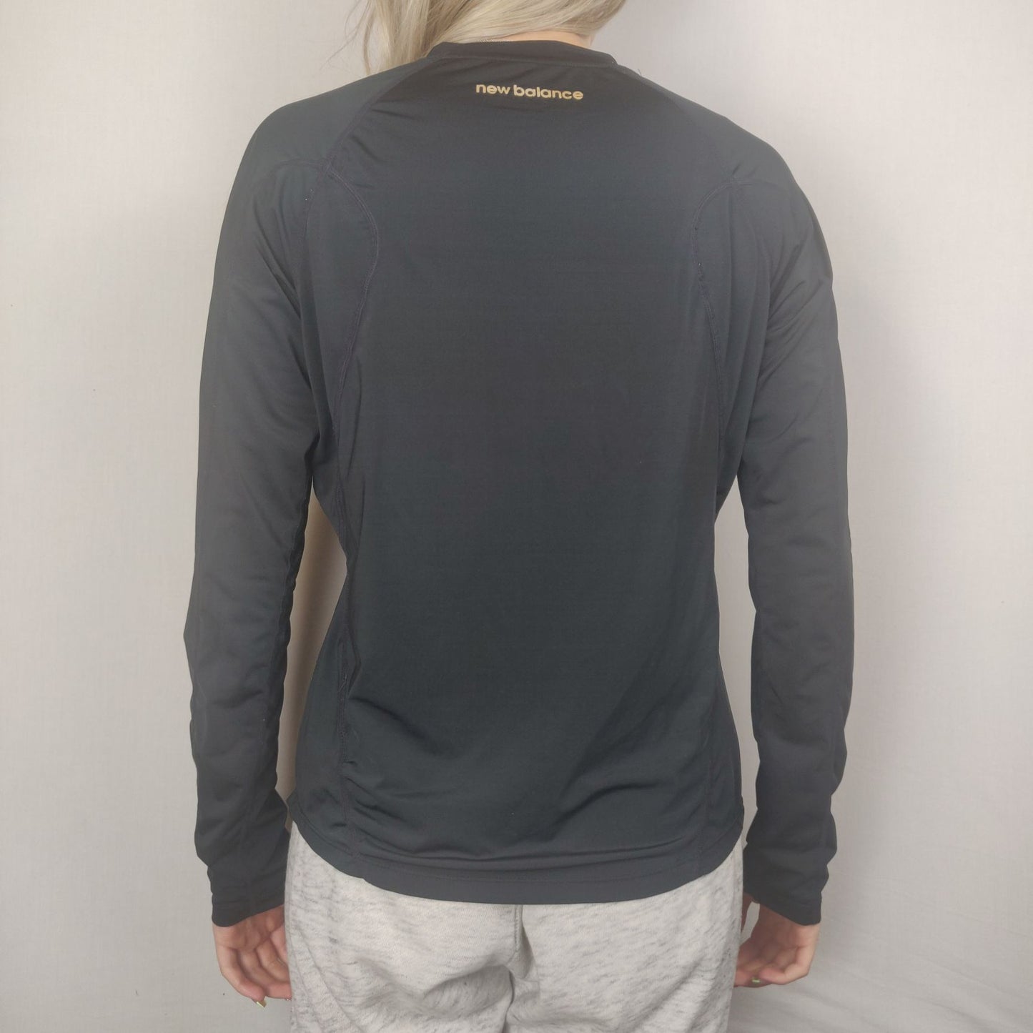 New Balance Black Sweatshirt Crew Neck Long Sleeve Women Size Small