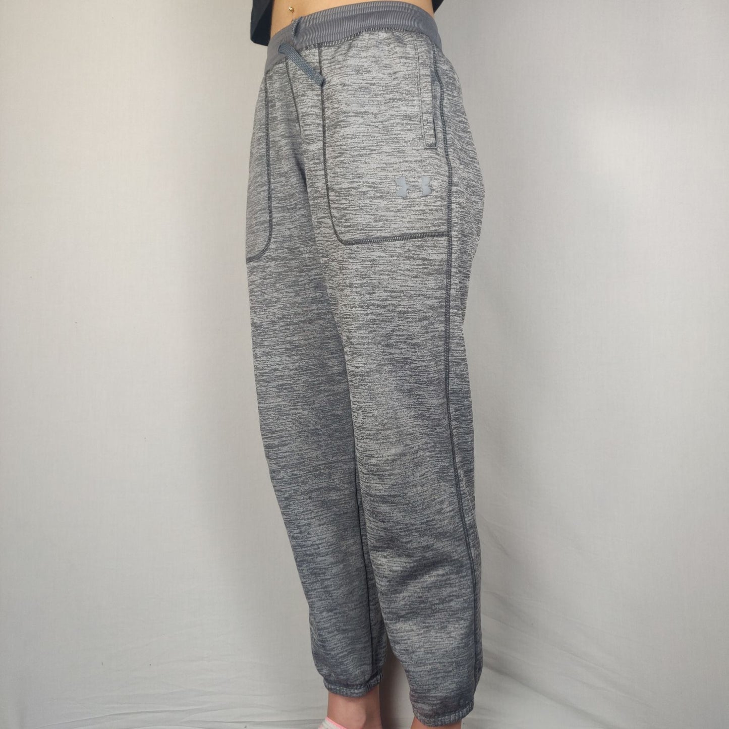 Under Armour Cold Gear Grey Fleece Loose Fit Joggers Sweatpants Girls Size Large