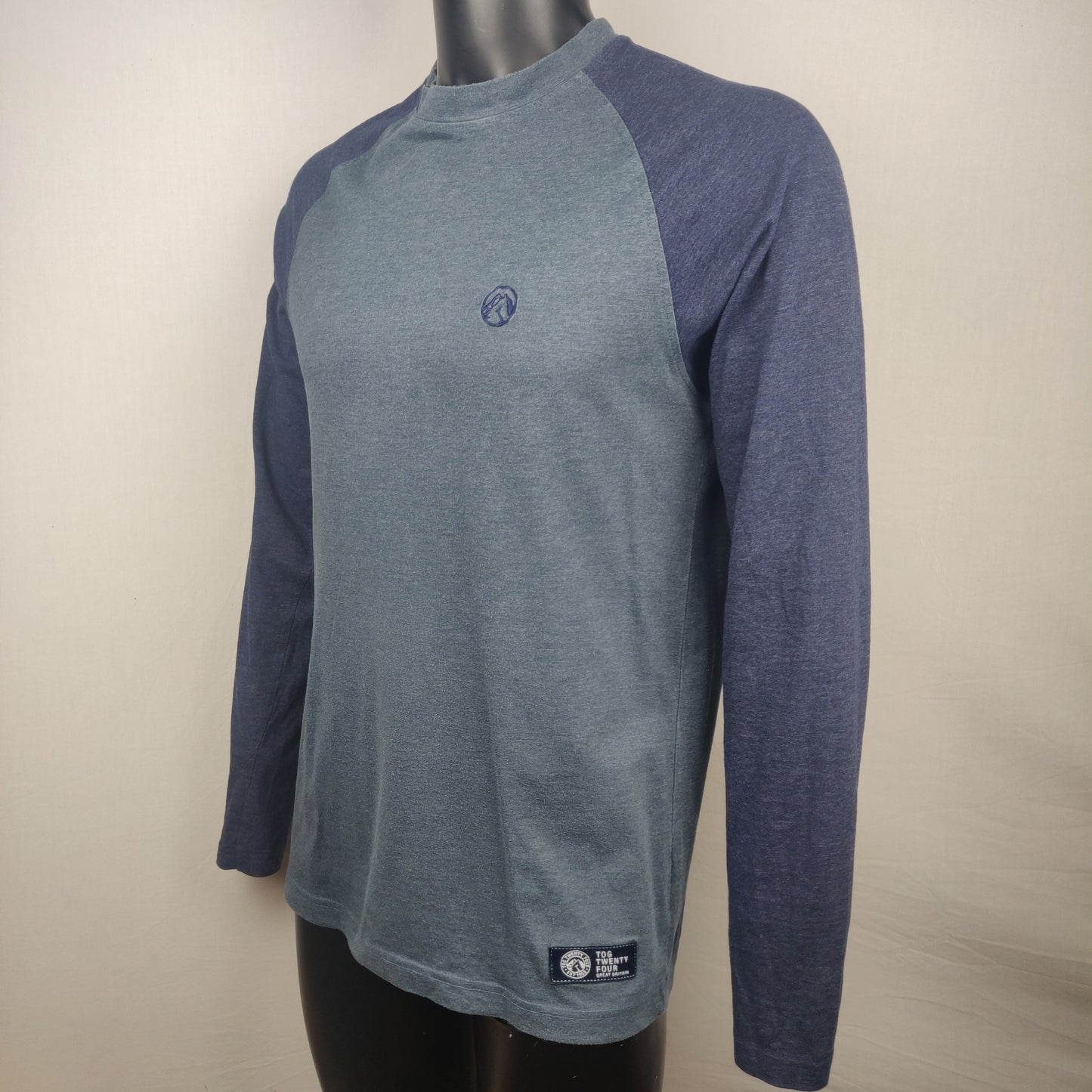 Tog Twenty-Four Blue Long Sleeve T-Shirt Men Size Medium