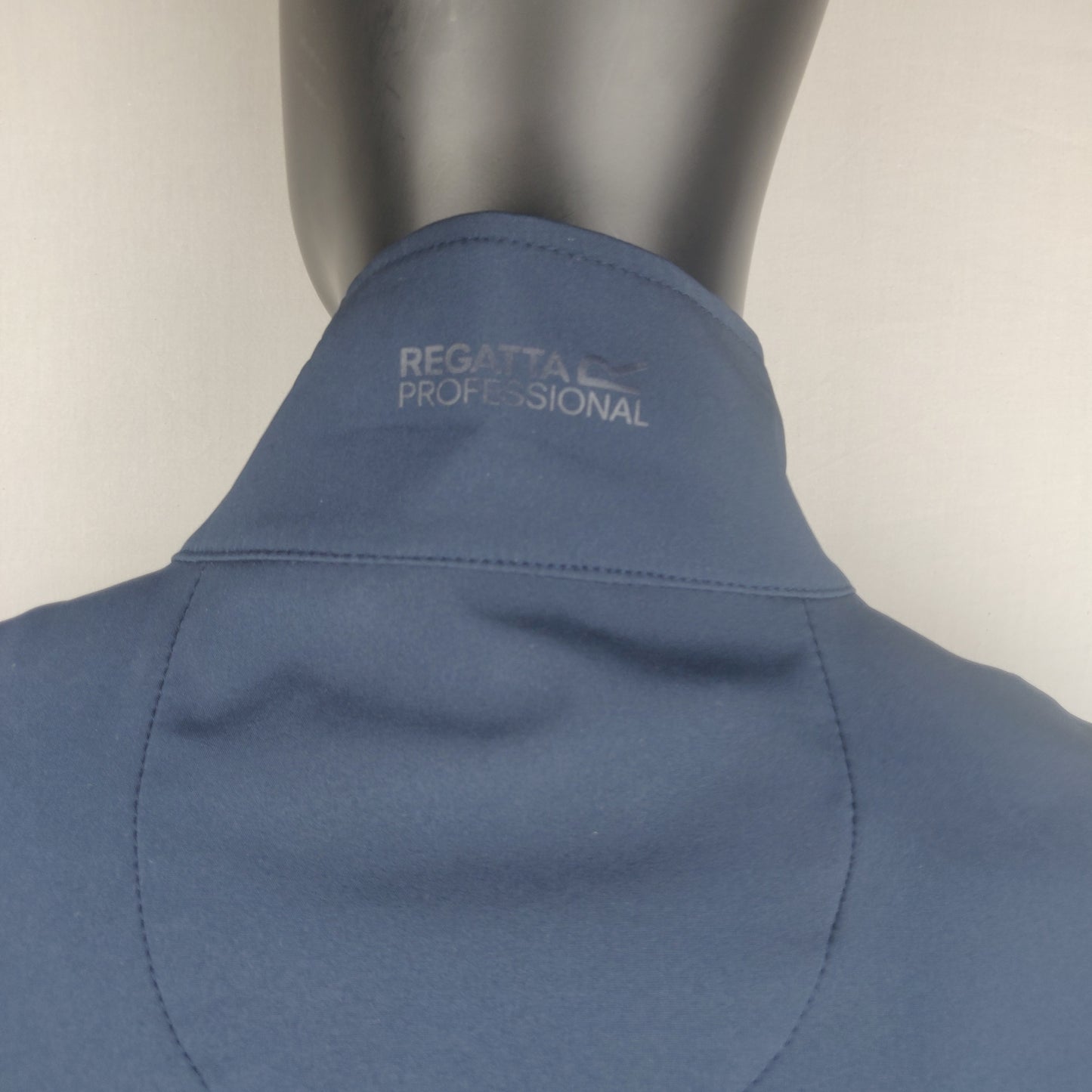 Regatta Professional Soft Shell Navy Jacket Men Size Medium