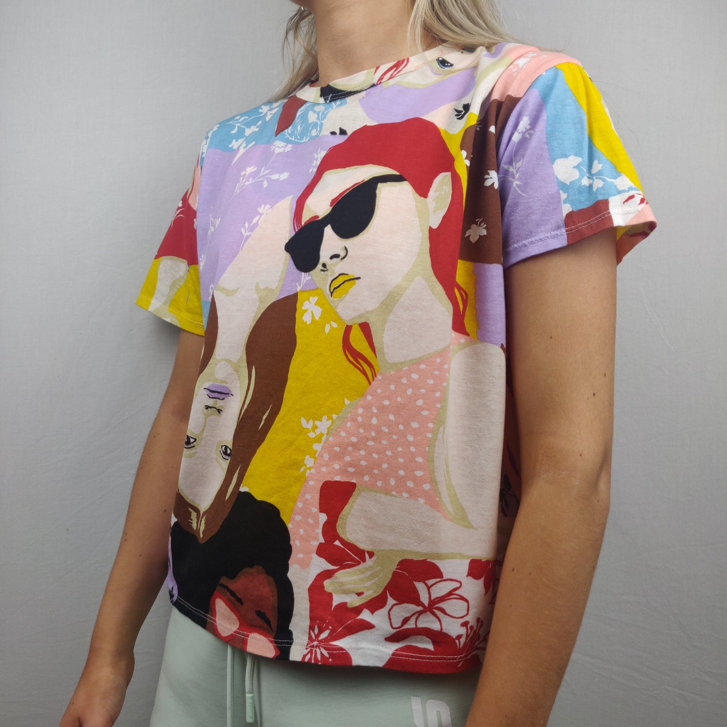 Zara Faces Colourful T-Shirt Women Size Small