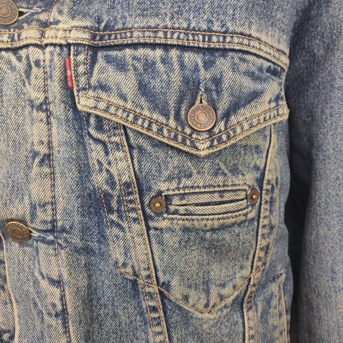 Levi Strauss & Co Vintage 1985 Blue Cropped Denim Jacket Men Size Large