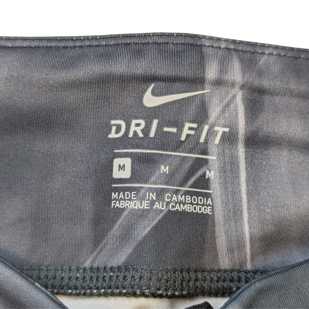 Nike Dri-Fit Black Capri Leggings Women Size Medium